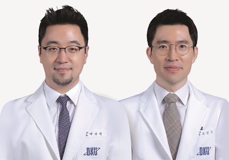 박정철(좌), 조인우 교수